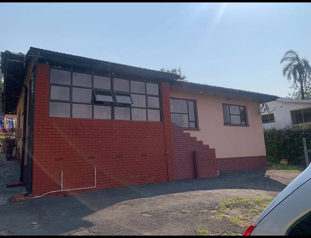 3 BEDROOM HOUSE FOR SALE IN BELLAIR